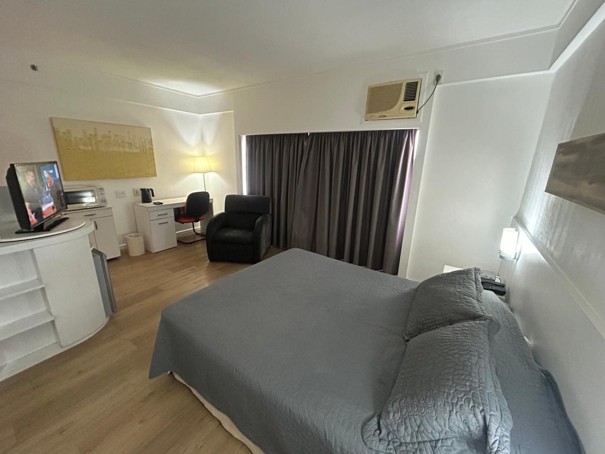 Hotel Borges Lagoa Ibirapuera Com Garagem Gratis 912, Sao Paulo